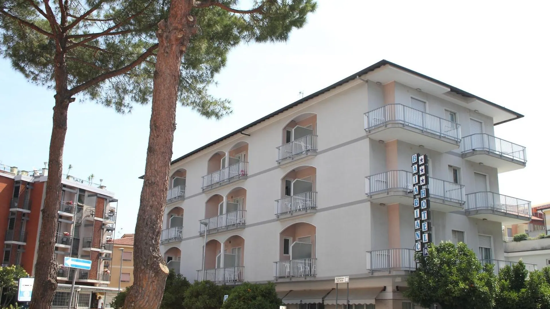 Hotel Baia Bianca Diano Marina 3*,  Italia